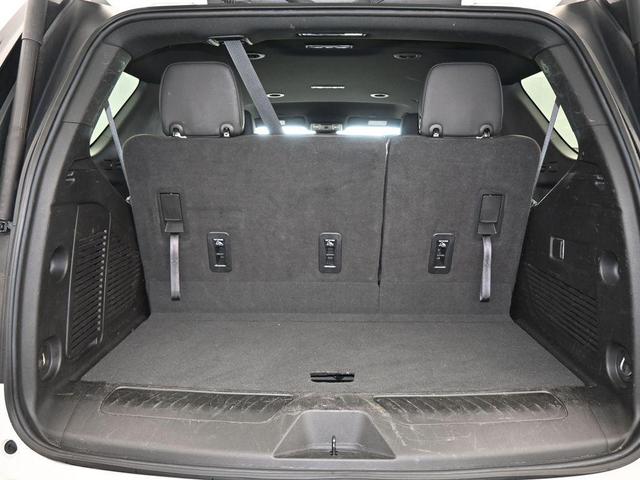 Photo of 2023 Summit White Chevrolet Tahoe
