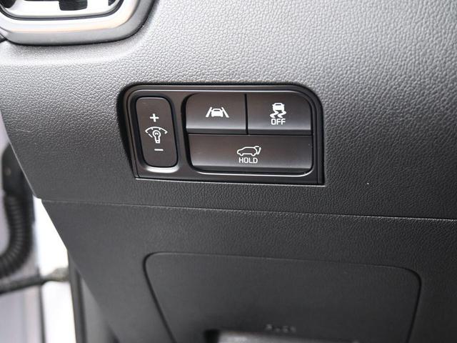 Photo of 2023 Glacial White Pearl Kia Sorento