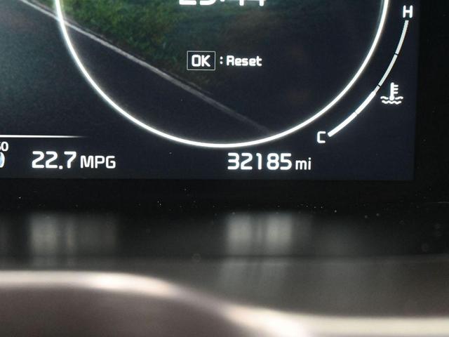 Photo of 2023 Glacial White Pearl Kia Sorento