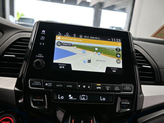 Photo of 2022 White Honda Odyssey