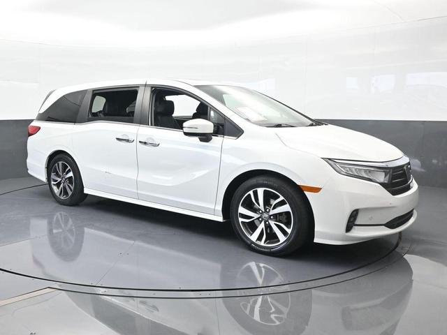 Photo of 2022 White Honda Odyssey