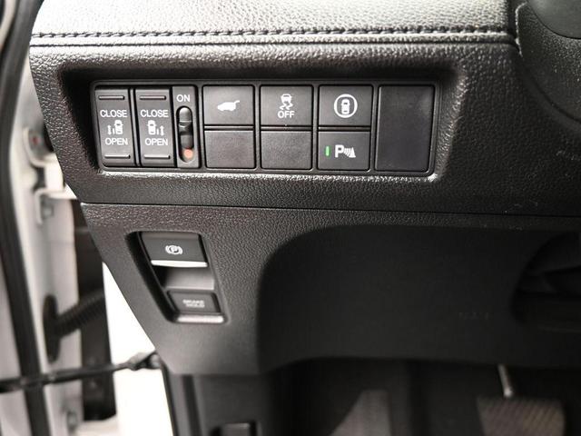 Photo of 2022 White Honda Odyssey