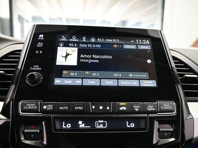 Photo of 2022 White Honda Odyssey