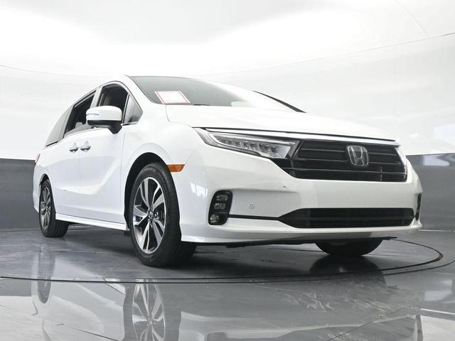 Photo of 2022 White Honda Odyssey