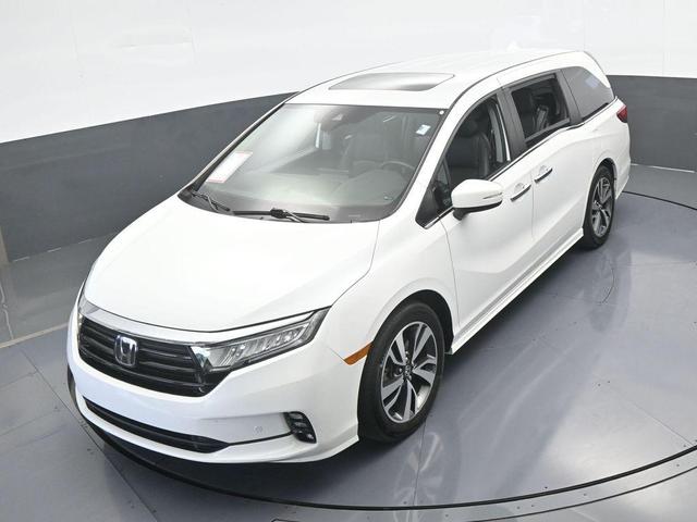 Photo of 2022 White Honda Odyssey