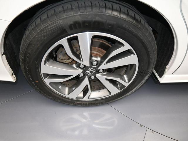 Photo of 2022 White Honda Odyssey