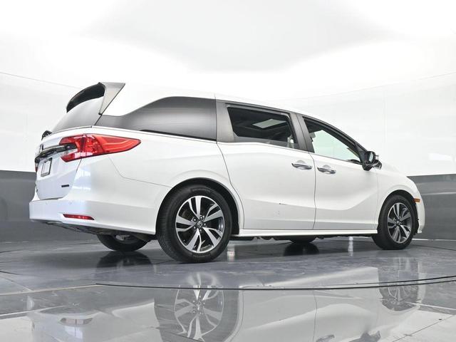 Photo of 2022 White Honda Odyssey