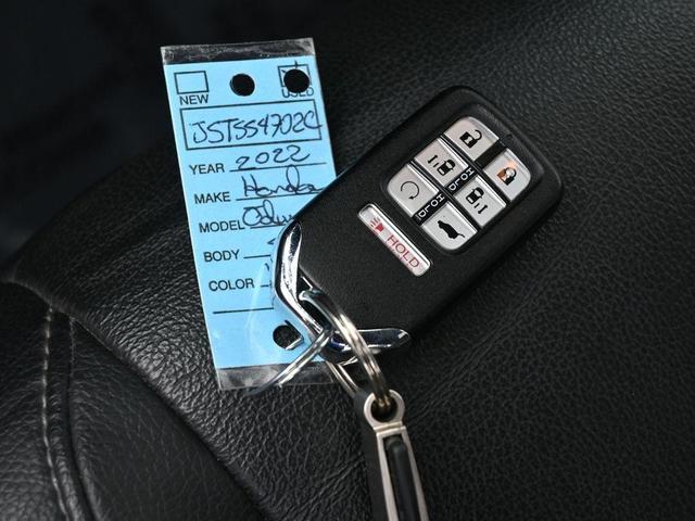 Photo of 2022 White Honda Odyssey