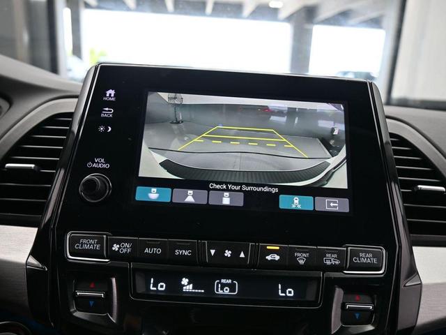 Photo of 2022 White Honda Odyssey