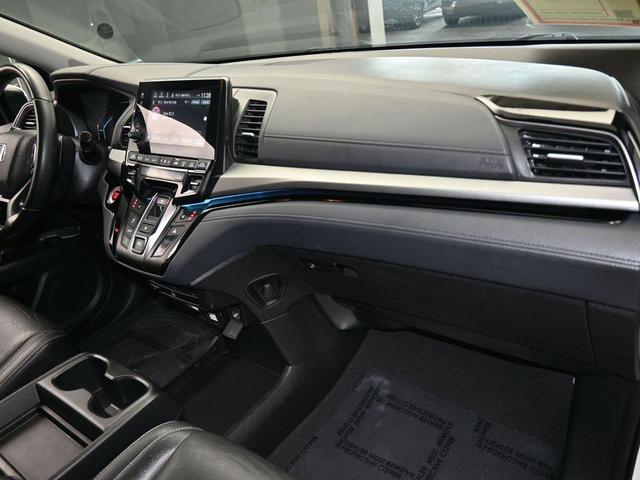 Photo of 2022 White Honda Odyssey