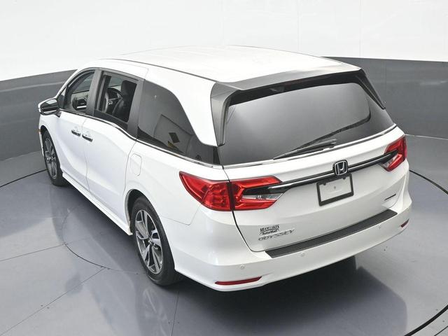 Photo of 2022 White Honda Odyssey