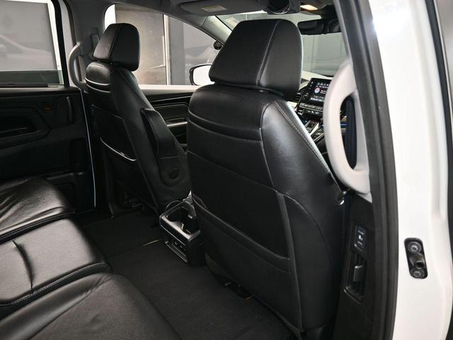 Photo of 2022 White Honda Odyssey