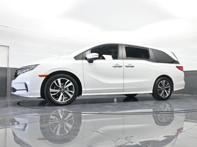 Photo of 2022 White Honda Odyssey