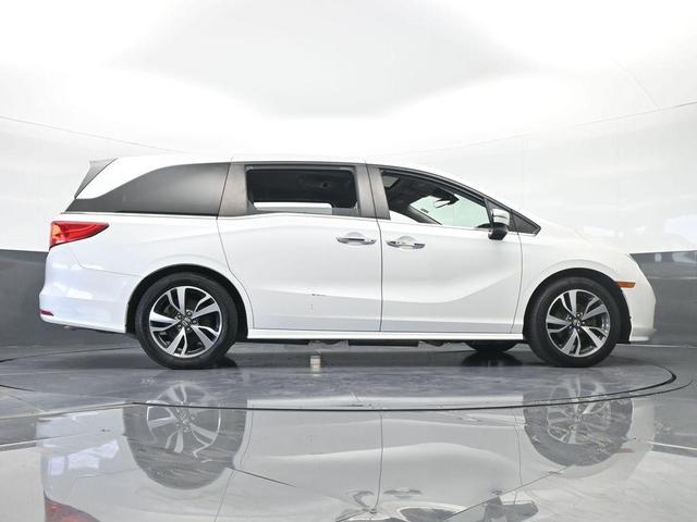 Photo of 2022 White Honda Odyssey