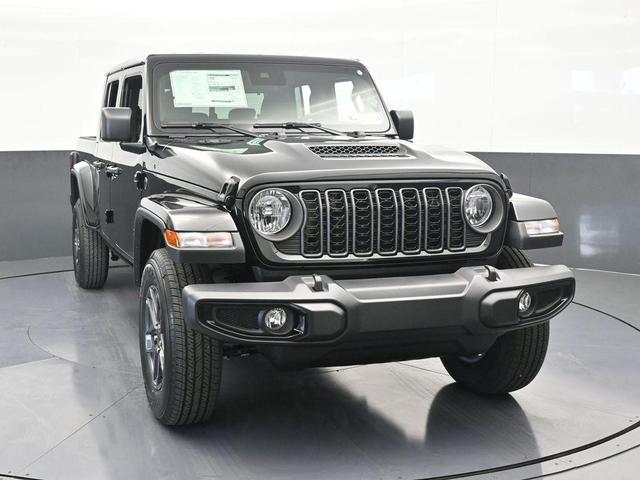 Photo of 2025 Black Clearcoat Jeep Gladiator