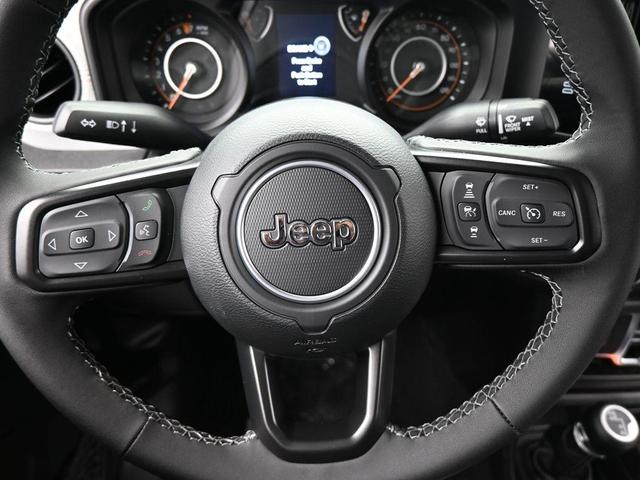 Photo of 2025 Black Clearcoat Jeep Gladiator