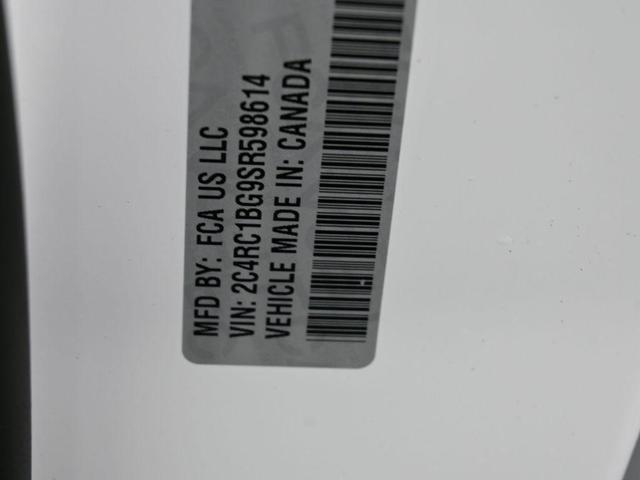 Photo of 2025 Bright White Clearcoat Chrysler Pacifica