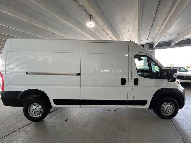 Photo of 2023 Bright White Clearcoat RAM ProMaster 2500