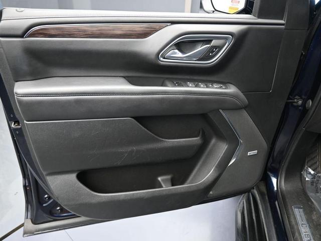 Photo of 2023 Midnight Blue Metallic Chevrolet Suburban