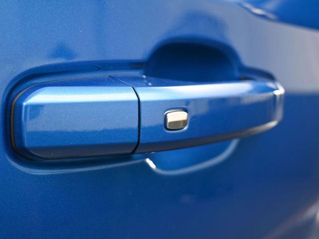 Photo of 2023 Glacier Blue Metallic Chevrolet Silverado 1500
