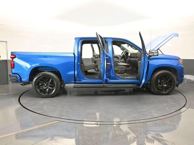 Photo of 2023 Glacier Blue Metallic Chevrolet Silverado 1500