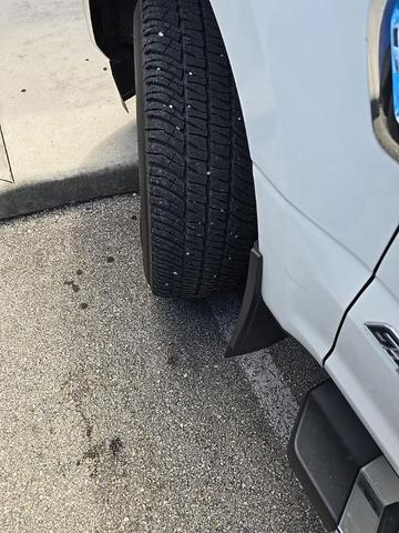 Photo of 2020 Oxford White Ford F-250