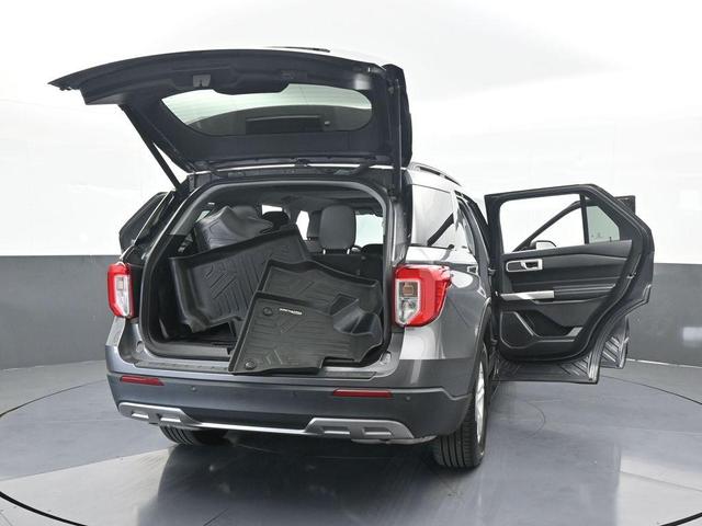 Photo of 2022 Carbonized Gray Metallic Ford Explorer