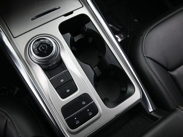 Photo of 2022 Carbonized Gray Metallic Ford Explorer