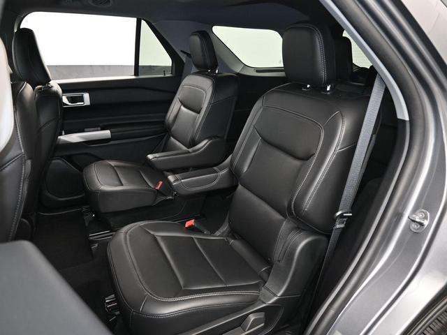 Photo of 2022 Carbonized Gray Metallic Ford Explorer
