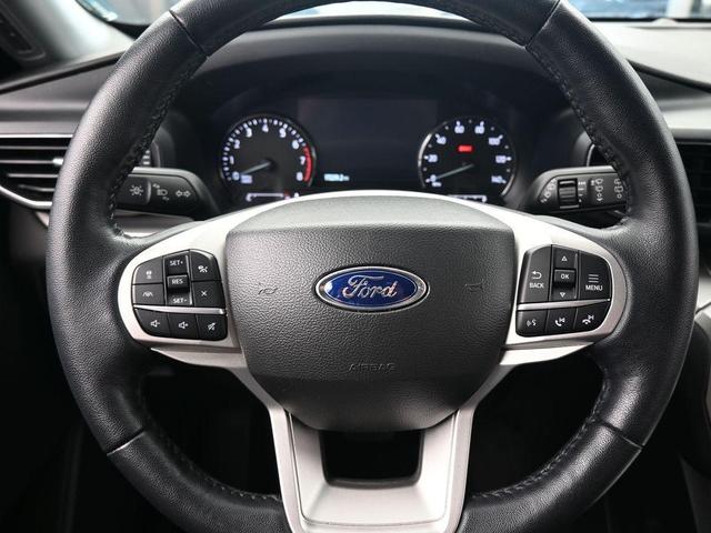 Photo of 2022 Carbonized Gray Metallic Ford Explorer