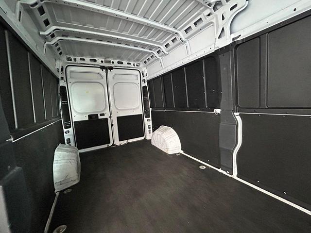 Photo of 2023 Bright White Clearcoat RAM ProMaster 2500