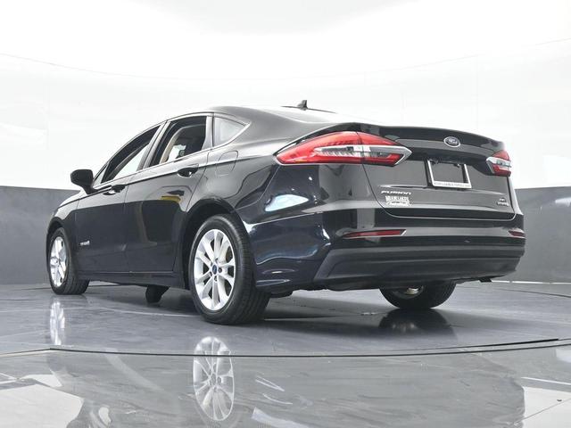 Photo of 2019 Black Ford Fusion Hybrid