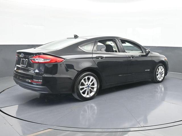 Photo of 2019 Black Ford Fusion Hybrid