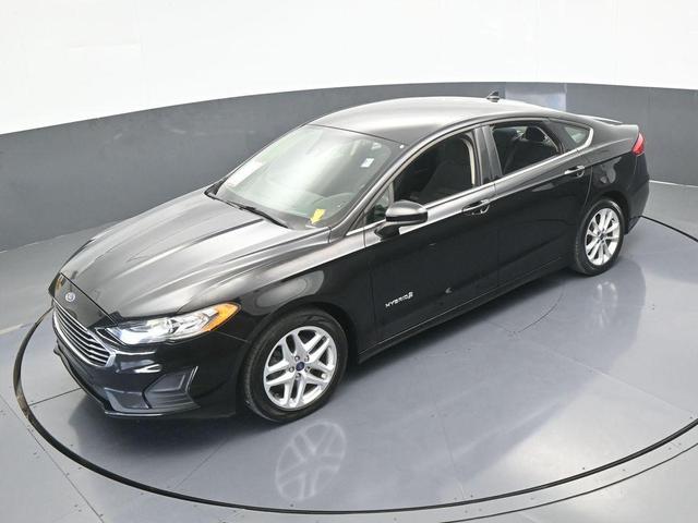 Photo of 2019 Black Ford Fusion Hybrid
