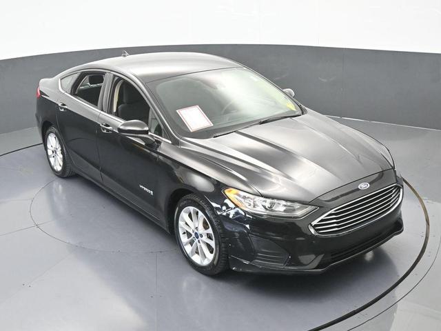 Photo of 2019 Black Ford Fusion Hybrid