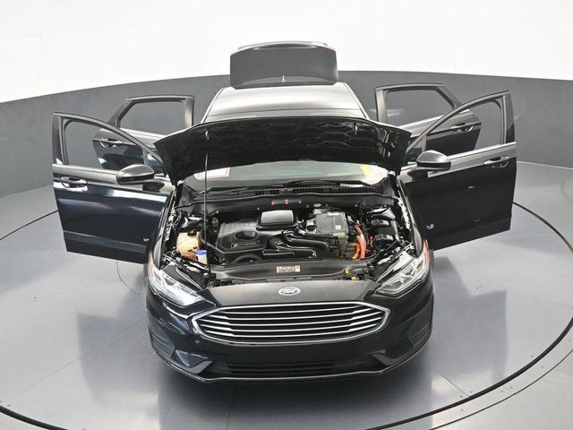 Photo of 2019 Black Ford Fusion Hybrid