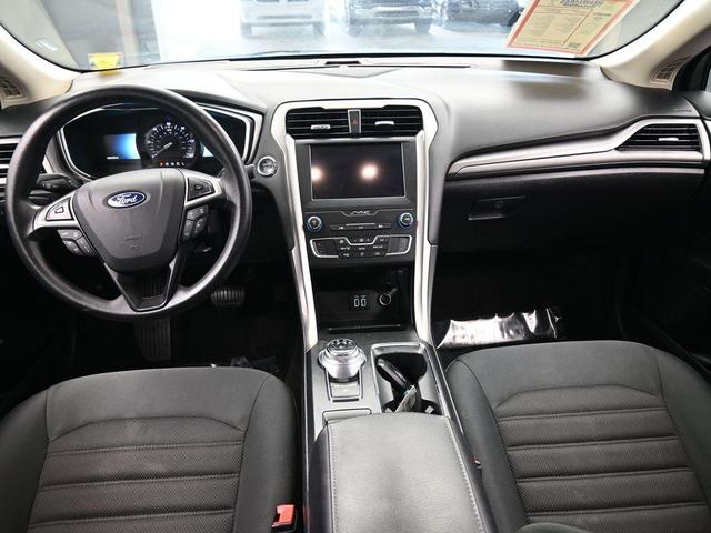 Photo of 2019 Black Ford Fusion Hybrid