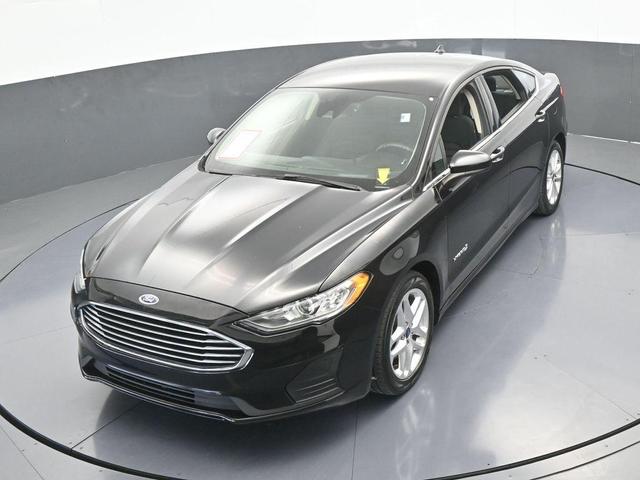 Photo of 2019 Black Ford Fusion Hybrid