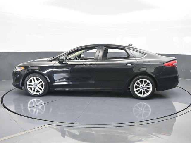 Photo of 2019 Black Ford Fusion Hybrid