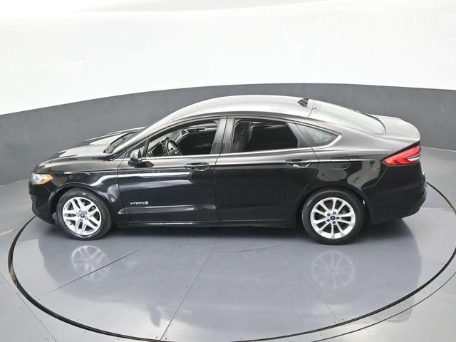 Photo of 2019 Black Ford Fusion Hybrid