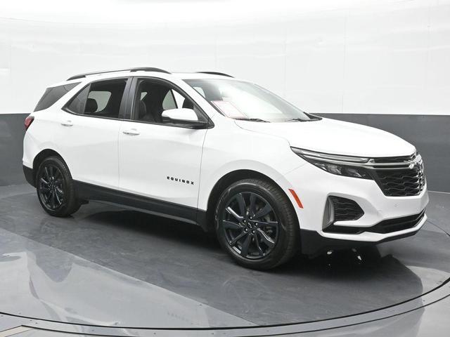 Photo of 2023 Summit White Chevrolet Equinox