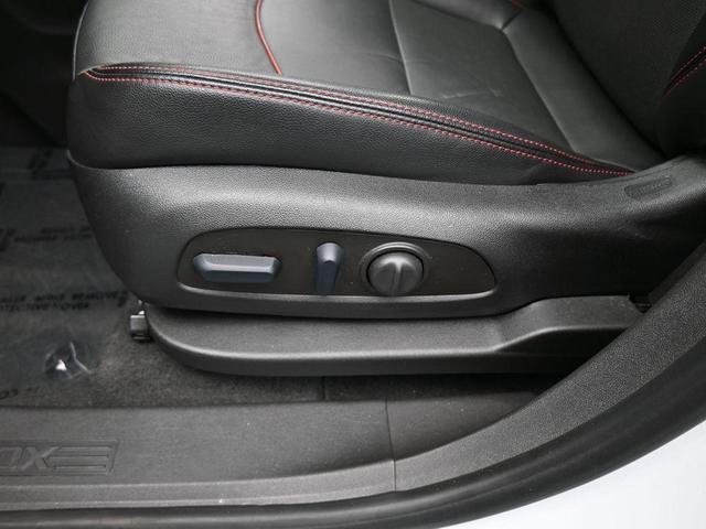 Photo of 2023 Summit White Chevrolet Equinox