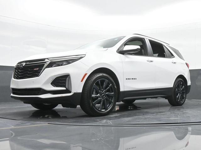 Photo of 2023 Summit White Chevrolet Equinox