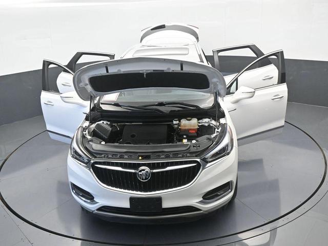 Photo of 2021 White Frost Tri-Coat Buick Enclave