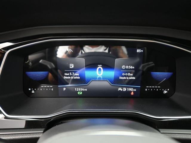 Photo of 2023 Pure White Volkswagen Jetta