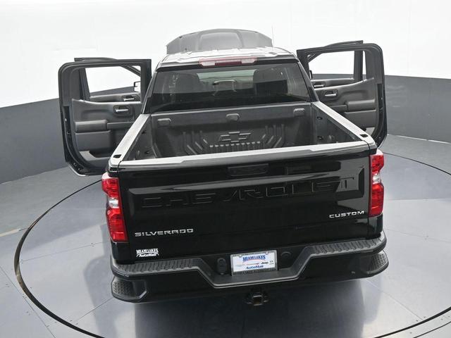 Photo of 2023 Black Chevrolet Silverado 1500