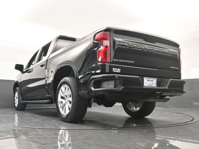 Photo of 2023 Black Chevrolet Silverado 1500
