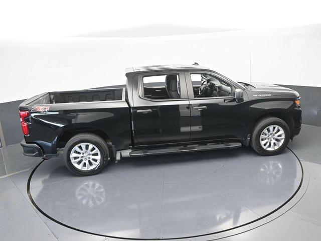 Photo of 2023 Black Chevrolet Silverado 1500