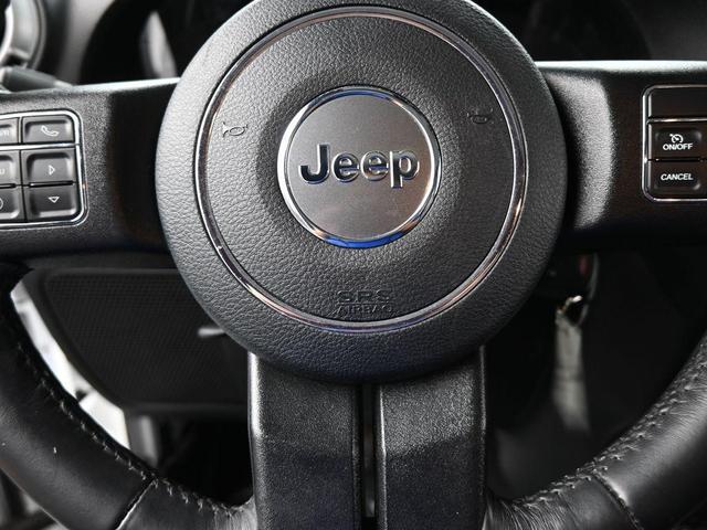 Photo of 2016 Bright White Clearcoat Jeep Wrangler