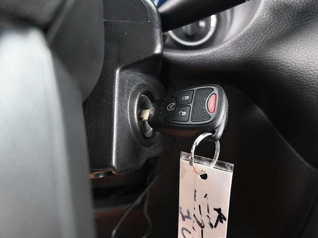 Photo of 2016 Bright White Clearcoat Jeep Wrangler
